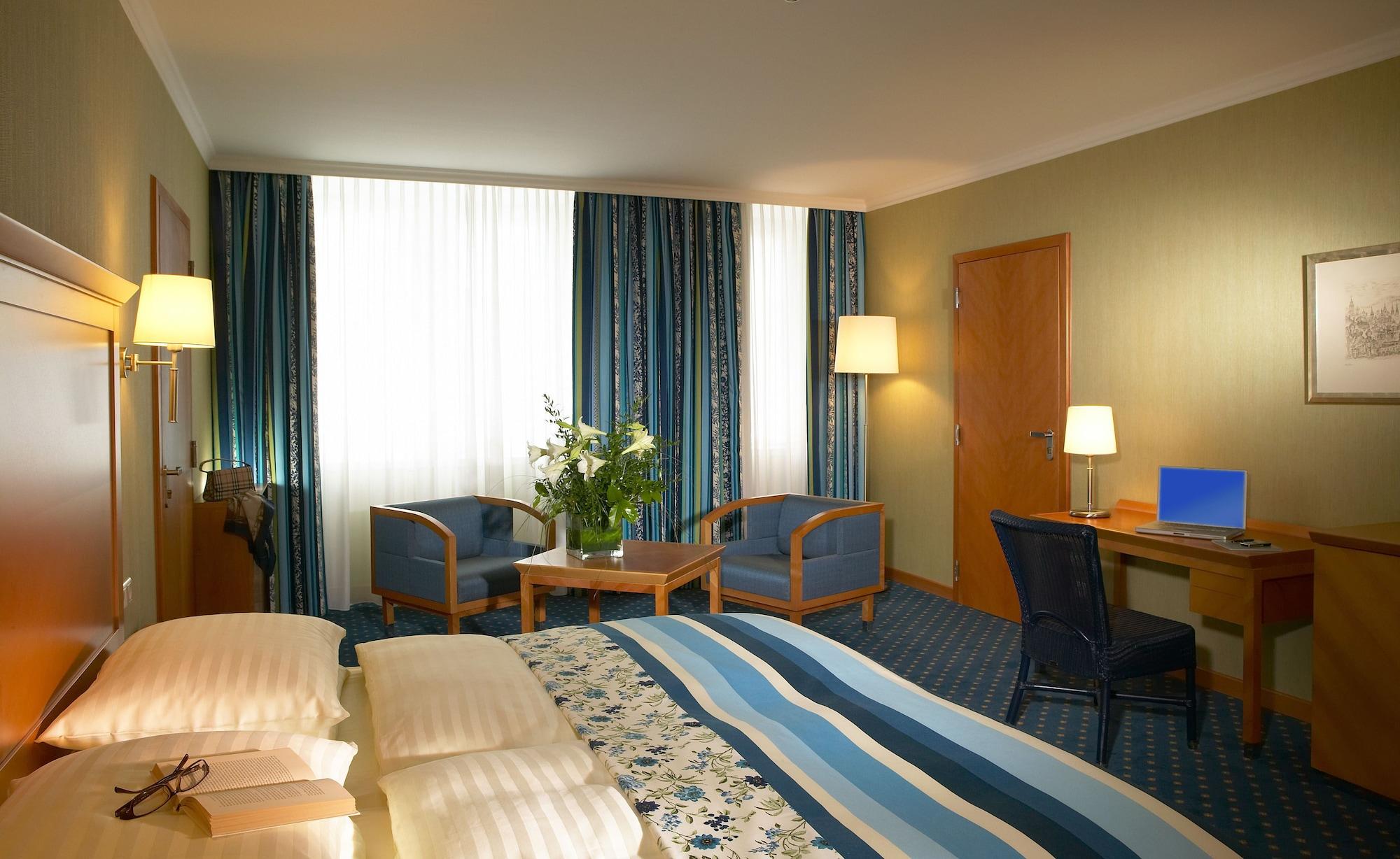 法国酒店 维也纳 客房 照片 A typical hotel room