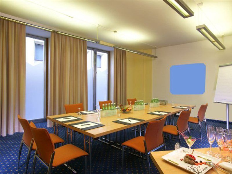 法国酒店 维也纳 外观 照片 Meeting room